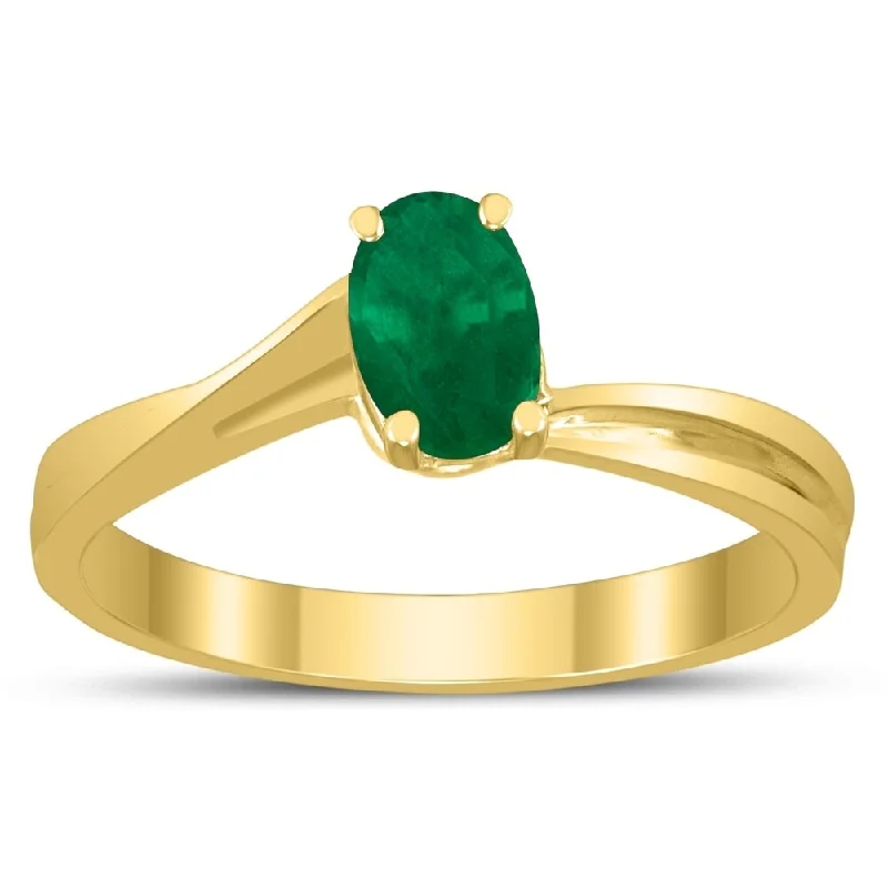 Handmade gemstone rings perfect for artisanal beauty -Solitaire Oval 6X4MM Emerald Gemstone Twist Ring in 10K Yellow Gold