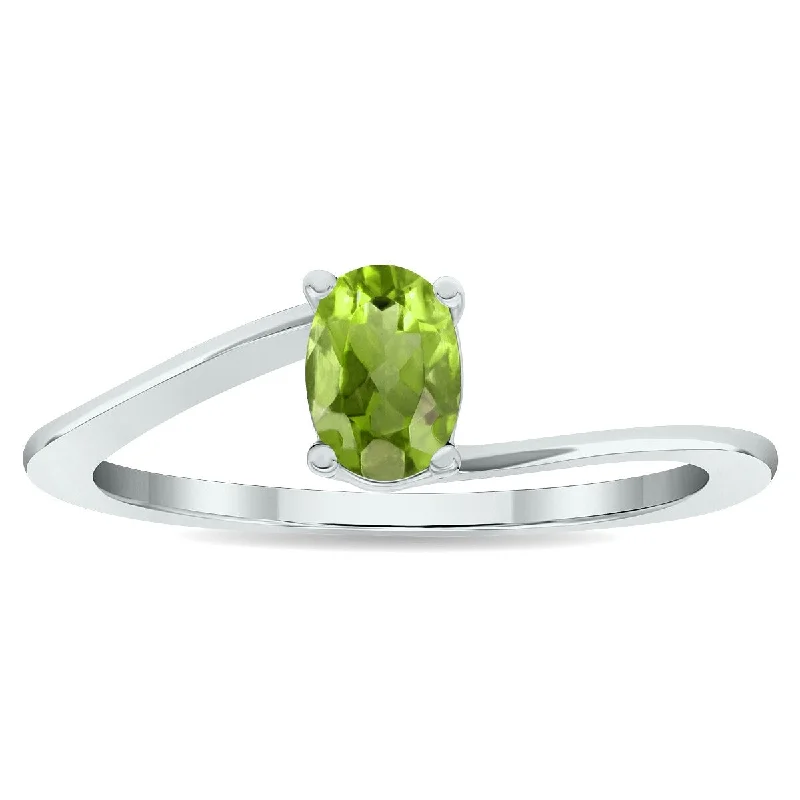 Gemstone rings perfect for gifting with stone shine -Women's Solitaire Peridot Wave Ring in 10K White Gold