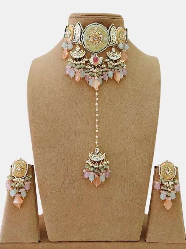 Trendy silver necklaces and pendants for women with minimalist styles -Kundan Tanjore Bridal Necklace Set