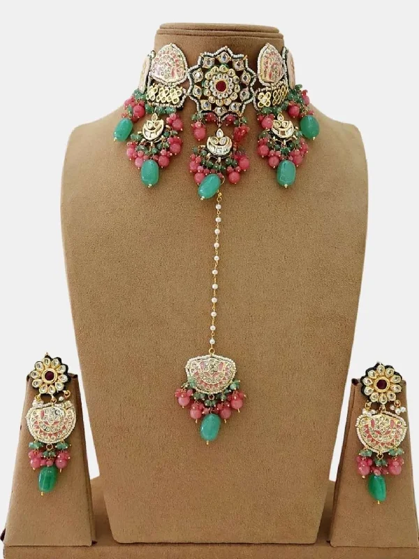 Multi-layered necklaces and pendants for a chic and modern style -Royal Radiance Kundan Choker Necklace