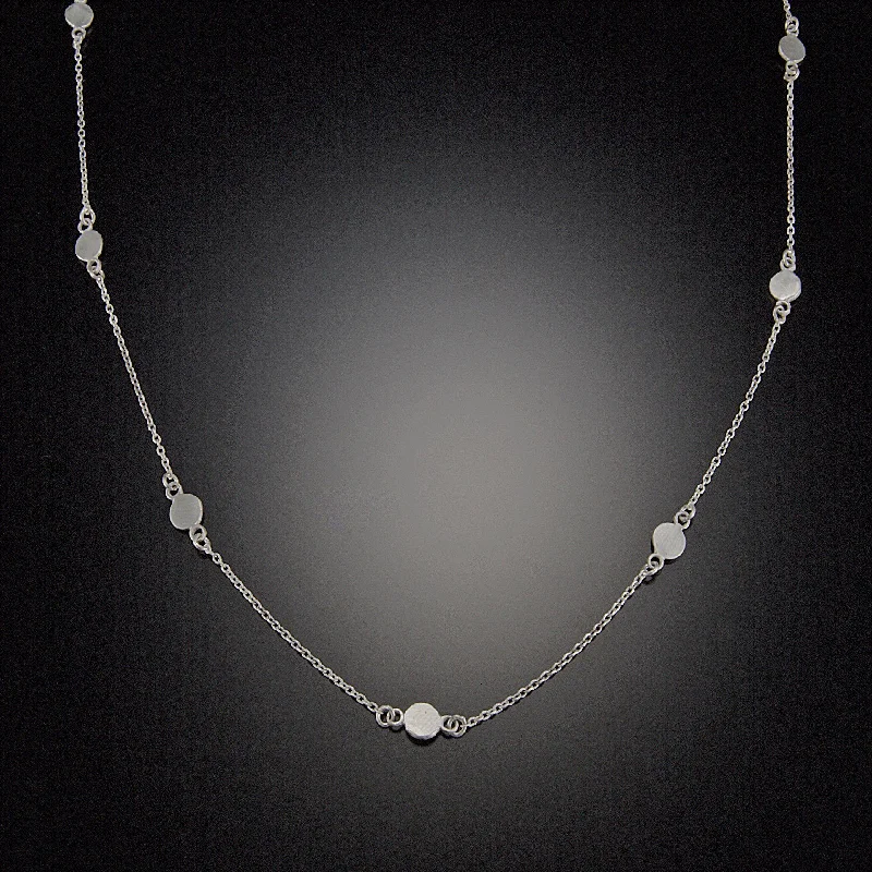 Geometric necklaces and pendants with sharp angles for modern, edgy looks -Silver Dot Chain Necklace