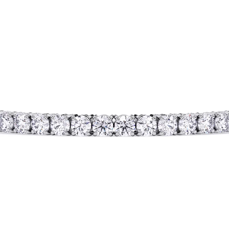 Christmas Bracelets for Festive Look-8 Carat Diamond Tennis Bracelet