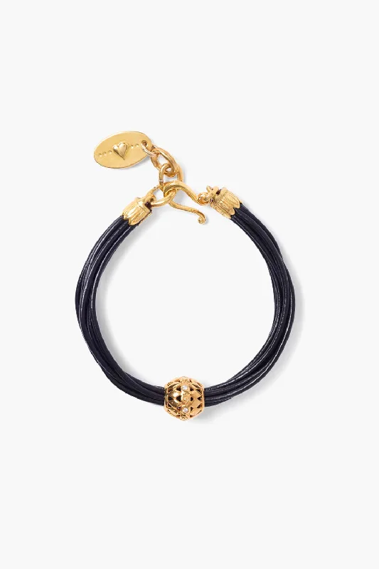 Graduation Bracelets for Commemorative Look-James Leather Bracelet Black